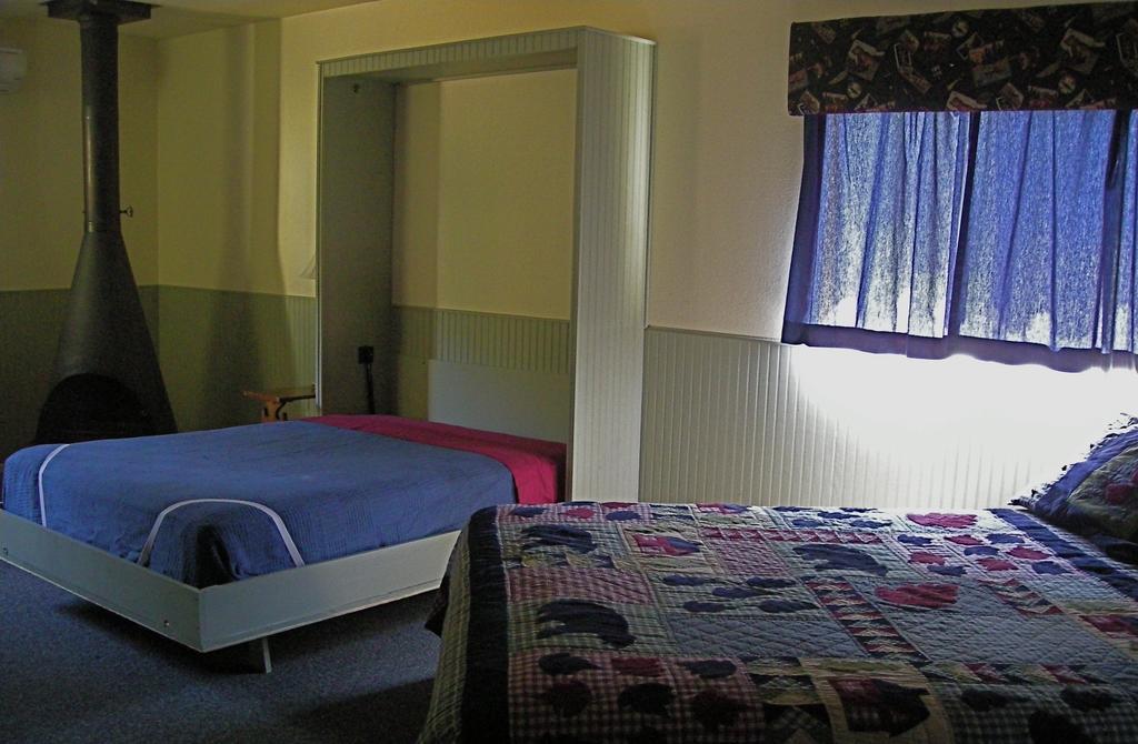 Sequoia Motel 쓰리리버스 외부 사진